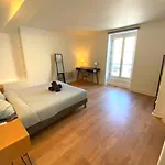 Au Pont St Cyprien - - La Conciergerie *